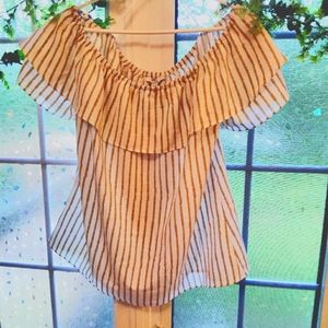 *Host Pick*Halston Off the Shoulder blouse